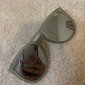 Quay - Green Reflective Aviators Oversized